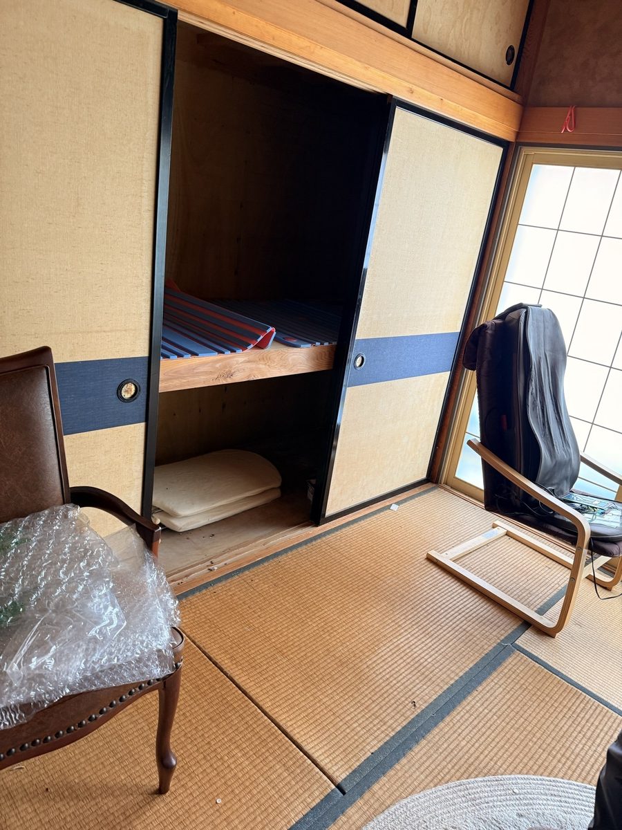 押し入れと畳のようす